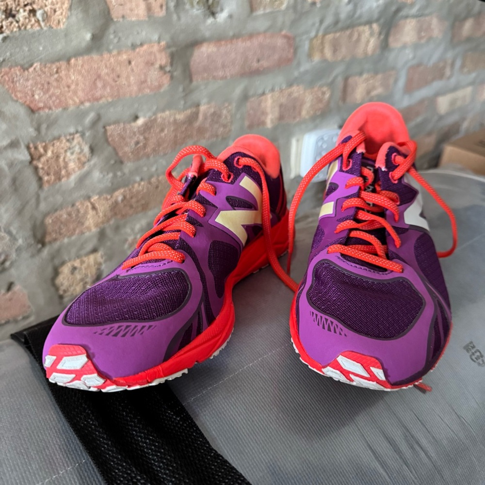 Womens New Balance Racing Shoe RC 1400 V3 Revlite Size 9US Purple Red Orange - Picture 6 of 9